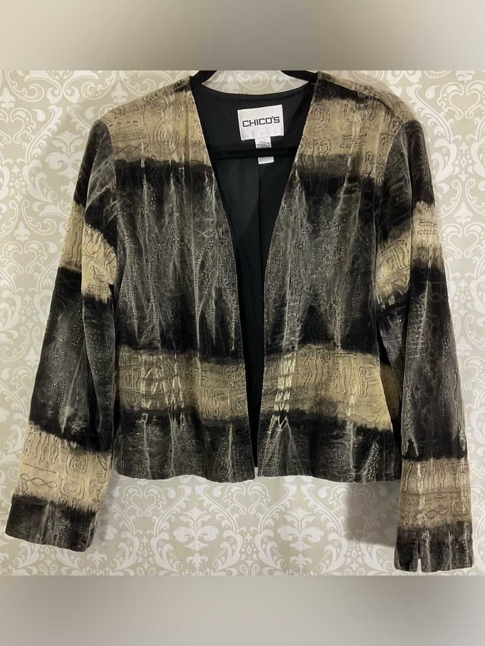 Chico's Women’s Open-Front Embroidered Velvety Blazer Medium (Chico’s 1) Lined